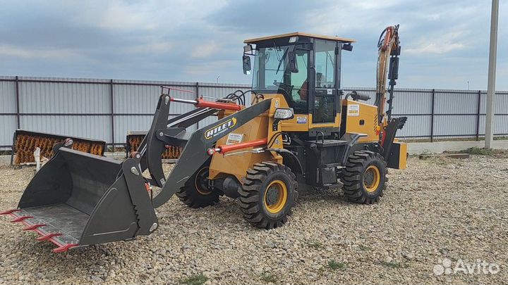 Экскаватор-погрузчик CASE 695SM, 2023