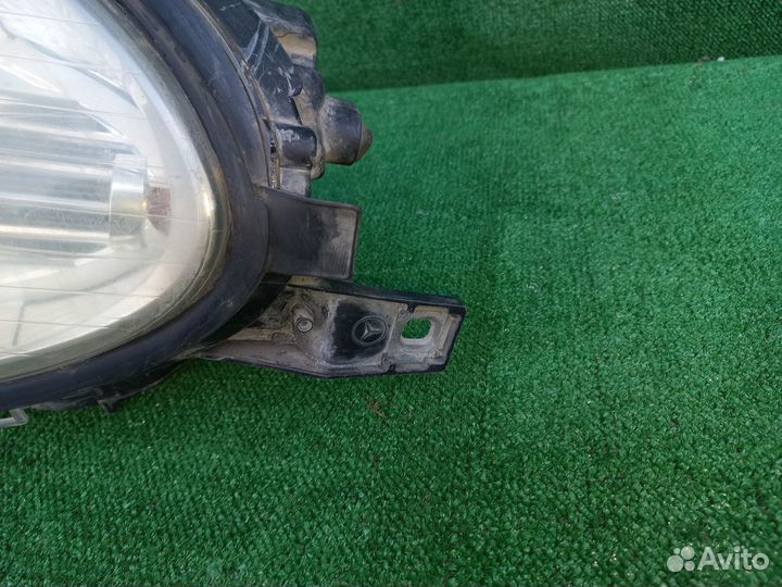 Фара левая Mercedes-Benz R-Class W251