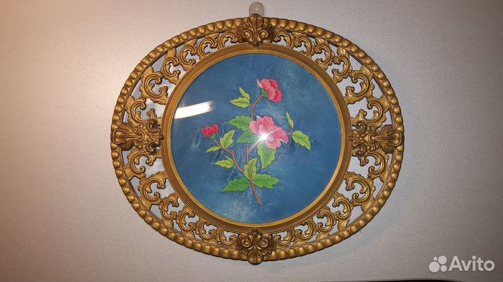 Панно с вышивкой