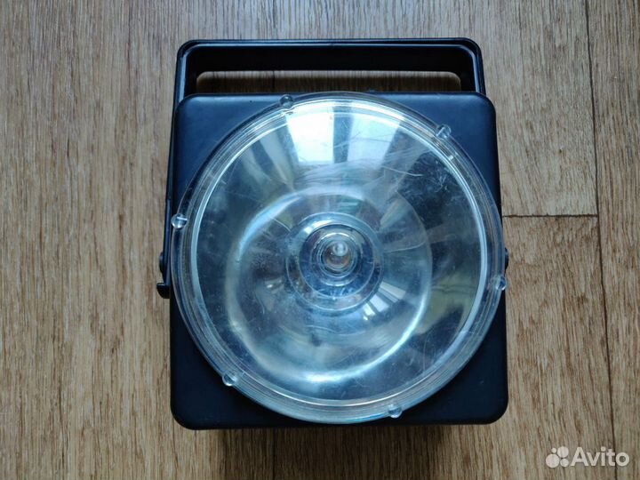 Коллекционный батарейный ретро фонарь Б105 из СССР