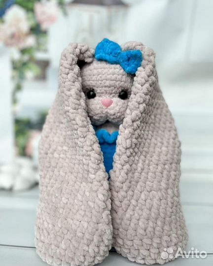 Мягкая вязаная игрушка заяц/плюшевый зайчик