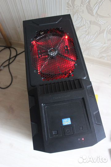 Miditower Cooler Master HAF 922