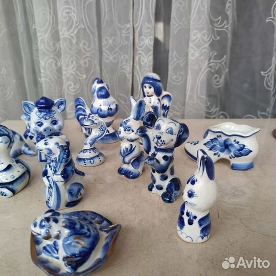 Фигурки животных гжель