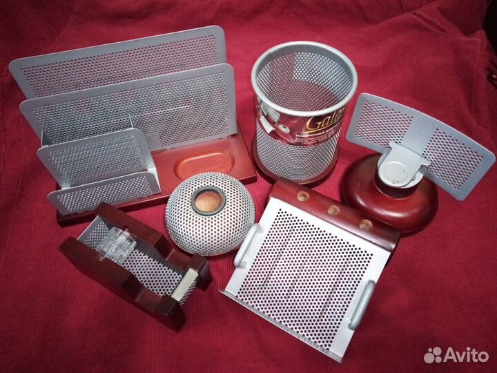 Настольный набор канцтоваров Galant. Новый