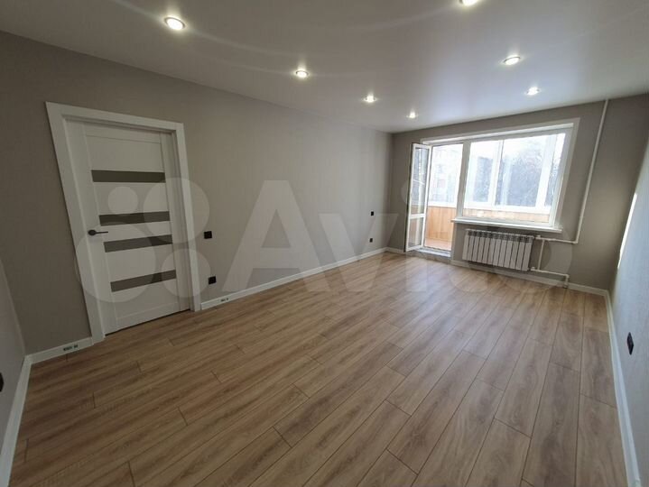 2-к. квартира, 56 м², 3/9 эт.