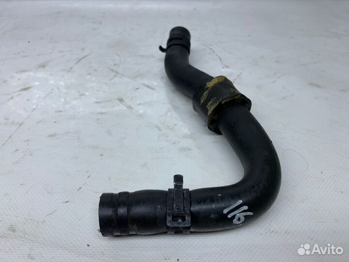 Патрубок системы охлаждения Volkswagen Passat Cc