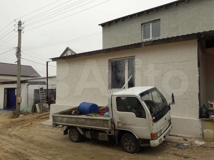 Дом 300 м² на участке 6 га