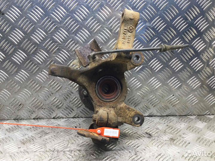 Ступица передняя левая Mercedes Vito (Viano) 61198