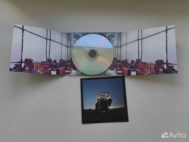 CD Emigrate - A million degrees