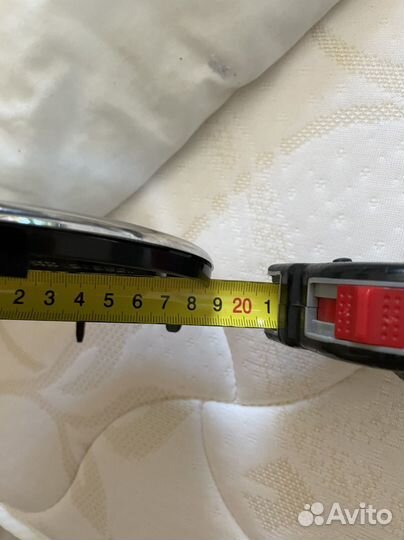 Эмбема тойота на решетку радиатора оригинал б/у