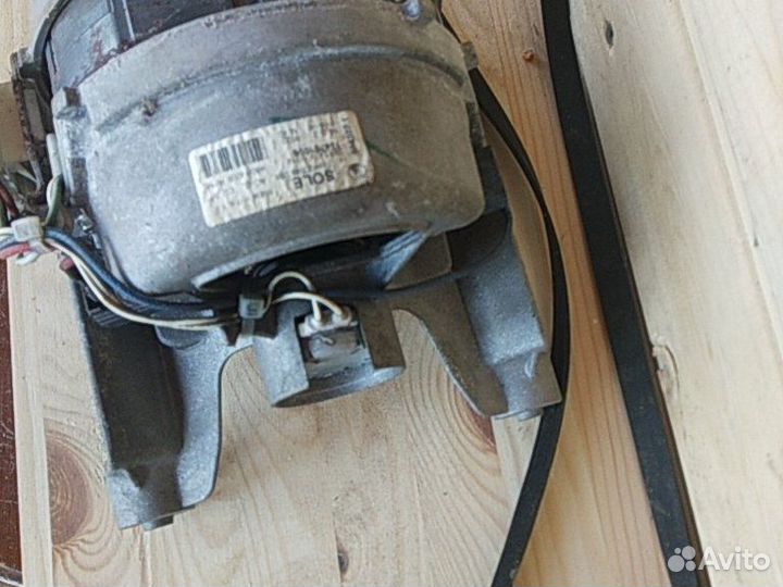 Двигататель стиральной машины