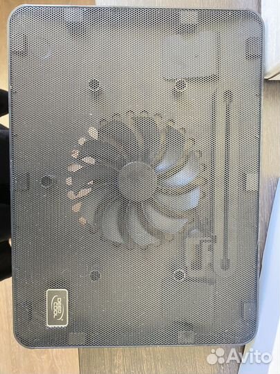 Подставка с охлаждением для ноутбука