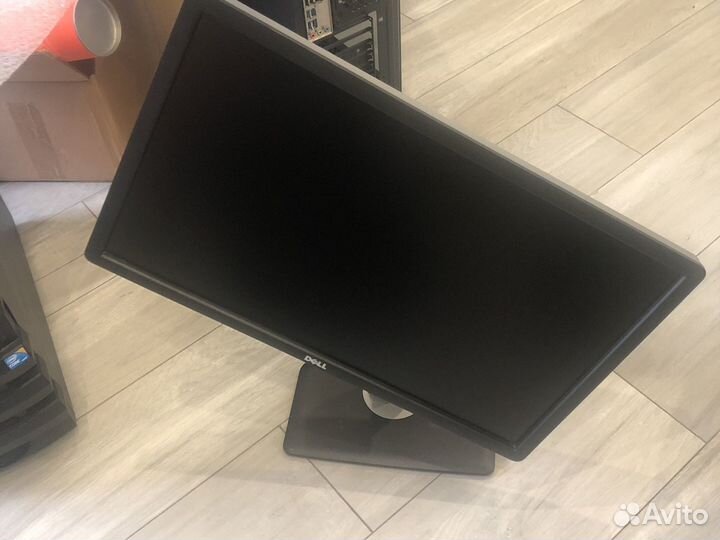 Монитор Dell 23