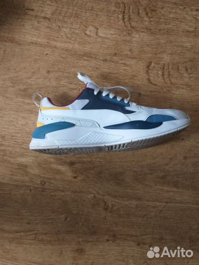 Puma x ray 2 square