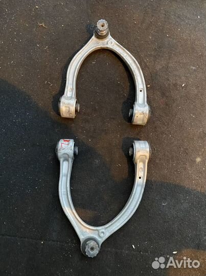 Поперечный правый рычаг Mercedes X253 W205 W213