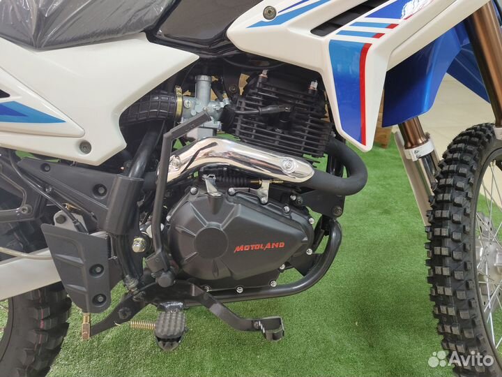 Мотоцикл Motoland XR250 enduro белый