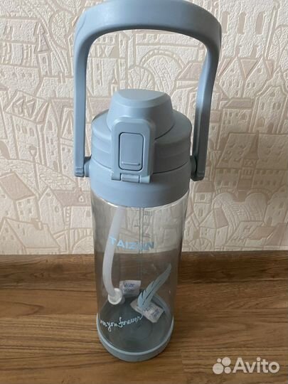 Спортивная бутылка для воды 2 л