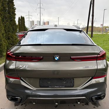 BMW X6 3.0 AT, 2025, 4 300 км
