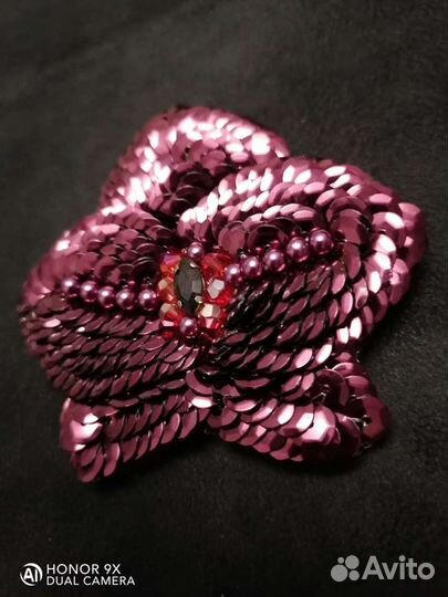 Брошь ручной работы