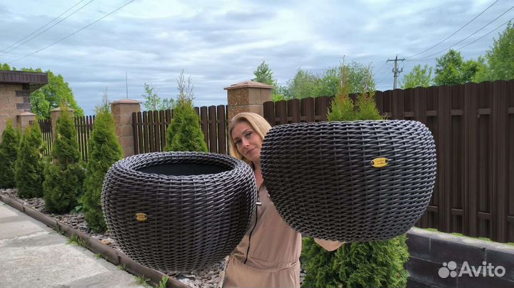 Кашпо Гиганты из Ротанга. Ручная работа. Вазоны