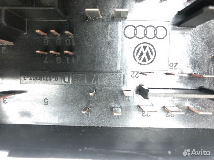 Блок предохранителей Skoda Octavia универсал cayc