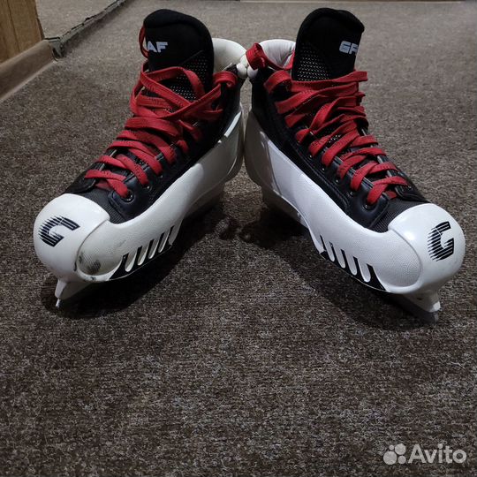 Коньки хоккейные