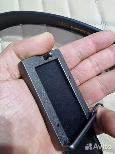 Мужской ремень levis