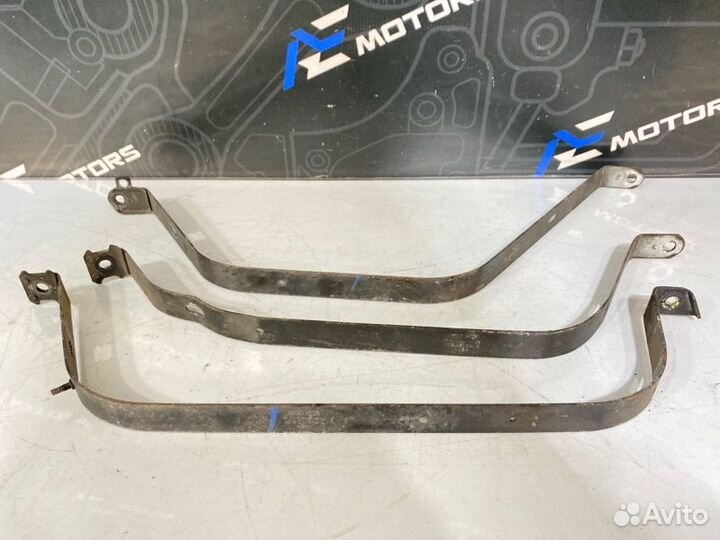 Крепление топливного бака Audi A6 C6 BDW 2005