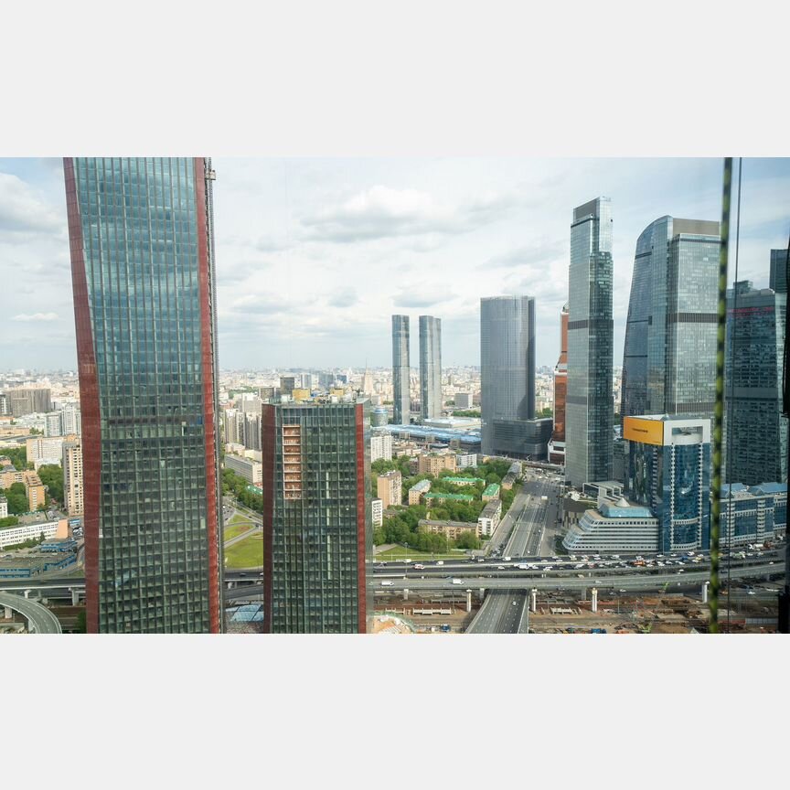 2-к. квартира, 84 м², 49/51 эт.