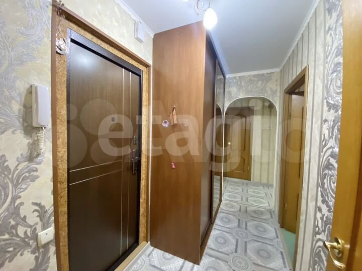 2-к. квартира, 50 м², 9/10 эт.