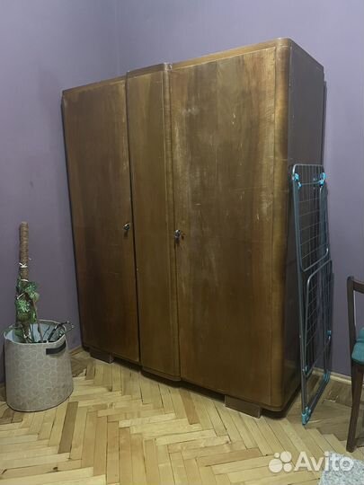 Шкаф винтажный скругленный