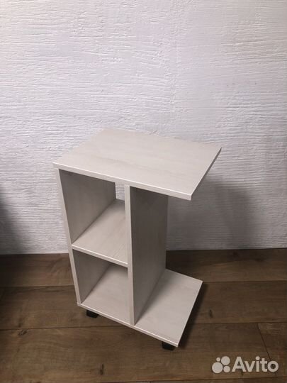 Тумбочка подкатная