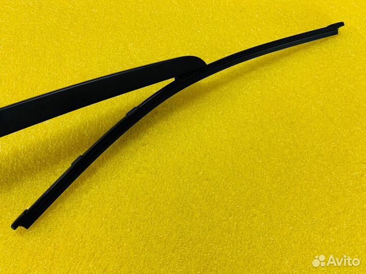 Поводок стеклоочистителя задний задний Porsche