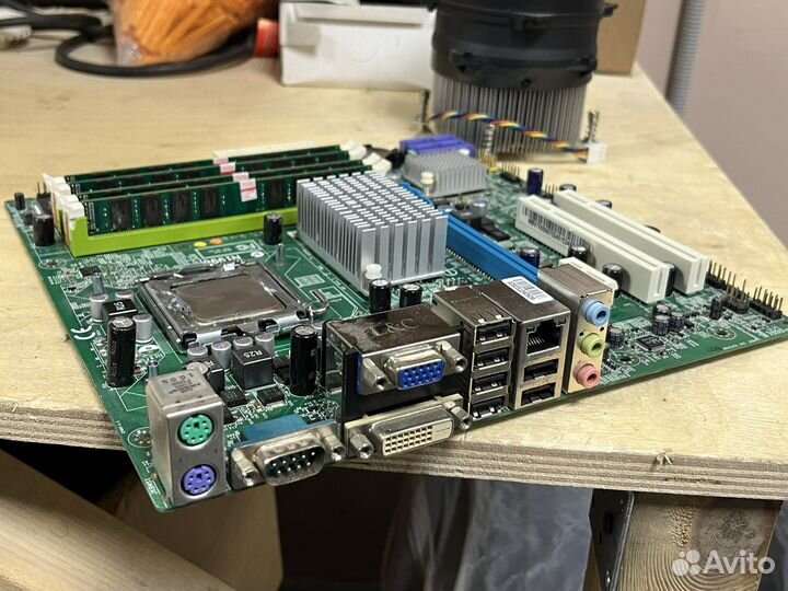Материнская плата с процессором и памятью 8гб