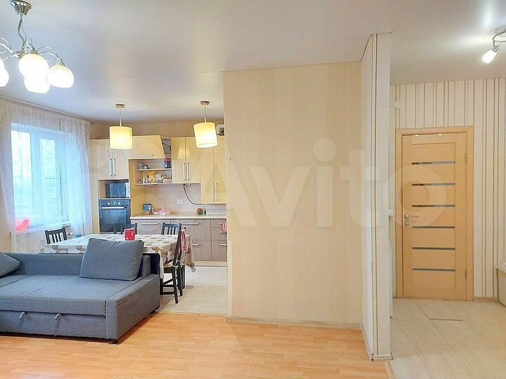 3-к. квартира, 70 м², 3/3 эт.