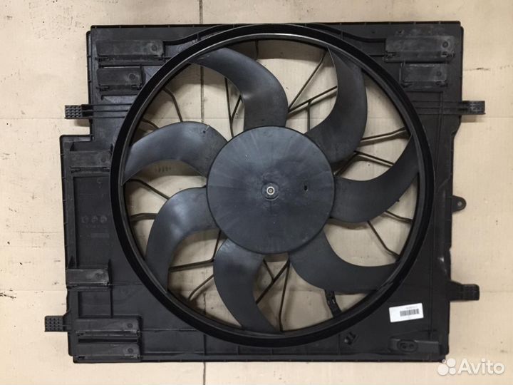 Volvo XC90 2015- вентилятор охлаждения двс