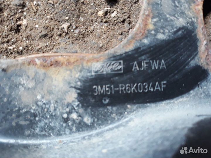 Площадка под аккумулятор Ford Focus 2 2005-2008