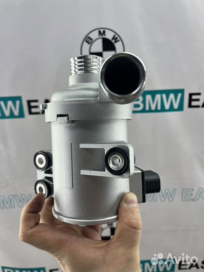 Помпа водяной насос BMW F10 F30 F20 E84 F25 N20B20