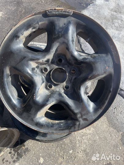 Kumho Road Venture APT KL51 225/70 R16