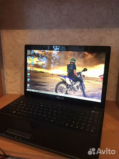 Ноутбук asus