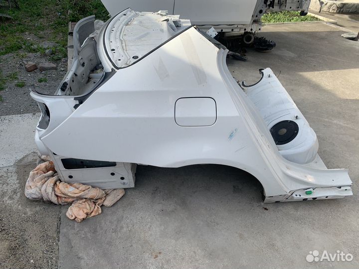 Заднее правое крыло bmw 5 e60/e61