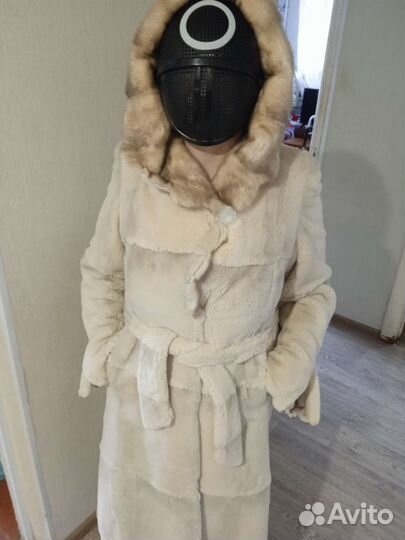Шуба норковая с капюшоном