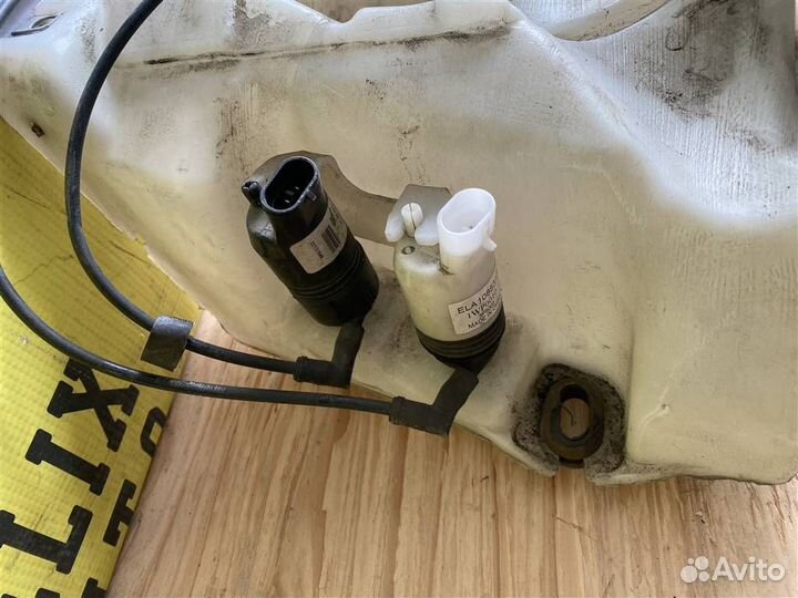 Бачок омывателя Chevrolet TrailBlazer 2001-2010