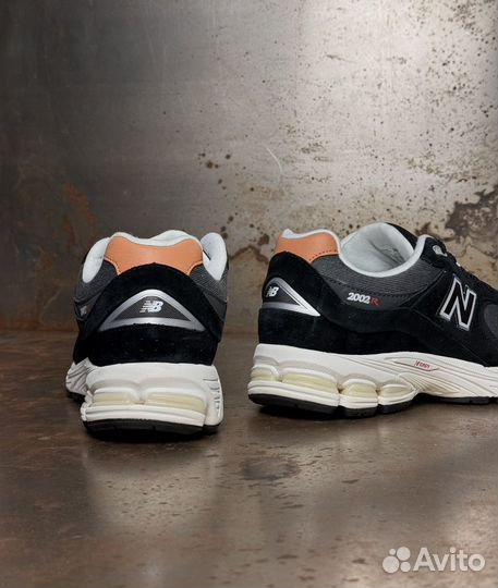 Кроссовки New Balance 2002R Black Sepia