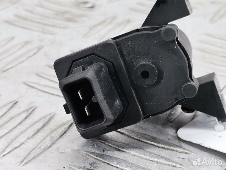 Клапан вакуумного управления Opel Vectra B 1997