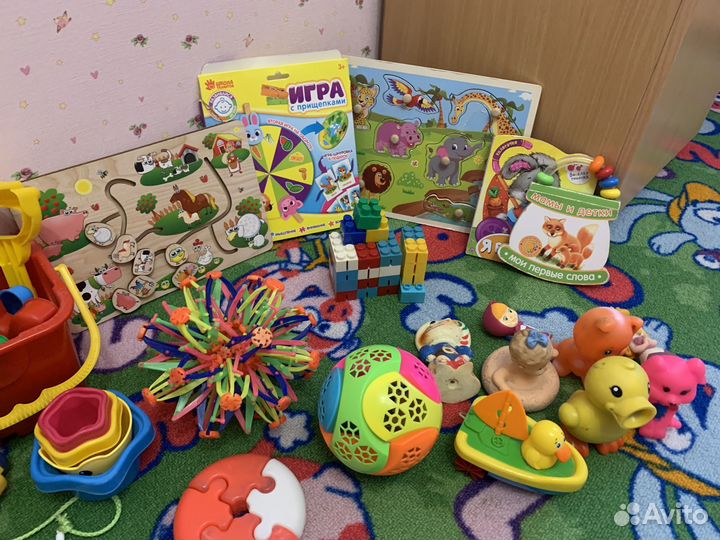 Игрушки погремушки развивашки для малыша