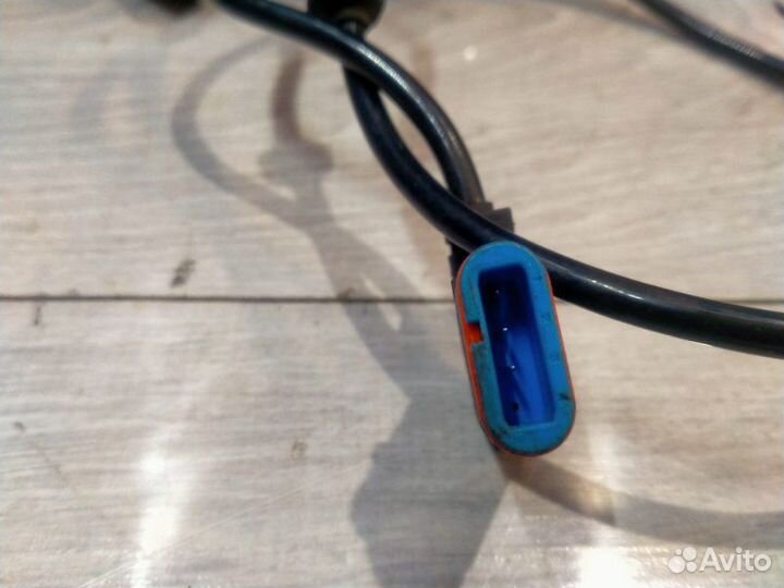 Проводка датчика уровня подвески Mercedes-Benz