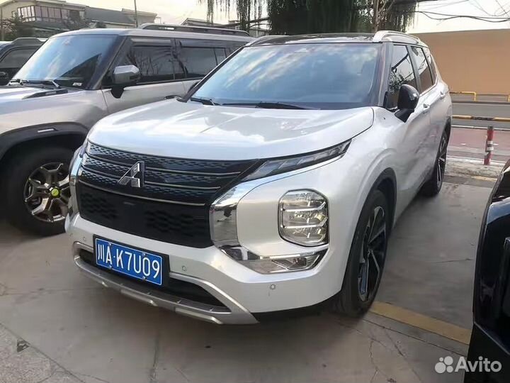 Mitsubishi Outlander 1.5 CVT, 2022, 20 000 км