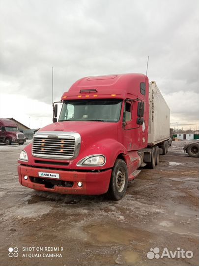 Freightliner Columbia, 2002