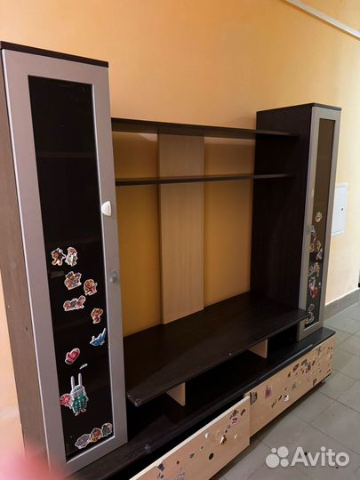 Шкаф стенка